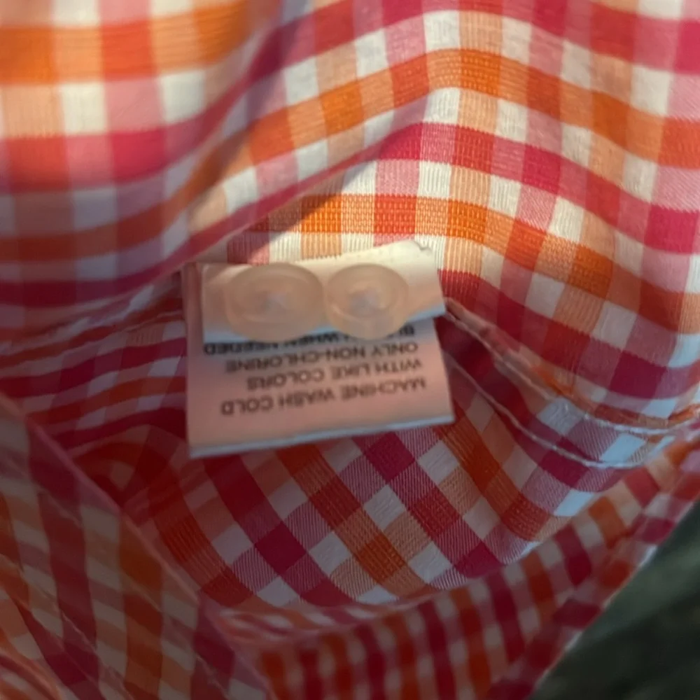 ๐ฐBOGO FREE Checked Button Down Top with Embroidered Horse Emblem - Picture 7 of 8